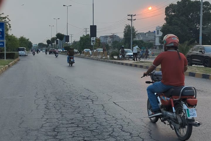 On Crossing from India to Pakistan